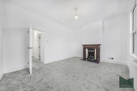 2 bedroom apartment for sale, Wood Street