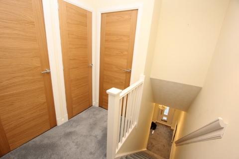 2 bedroom terraced house to rent, Carlton Gate, Glasgow G46