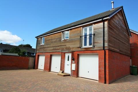 2 bedroom detached house to rent, Hardy close, Exeter EX2