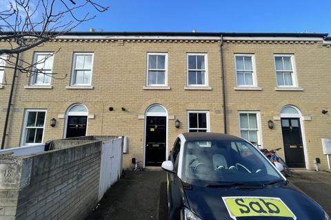 4 bedroom townhouse to rent, Malta Road, Cambridge CB1