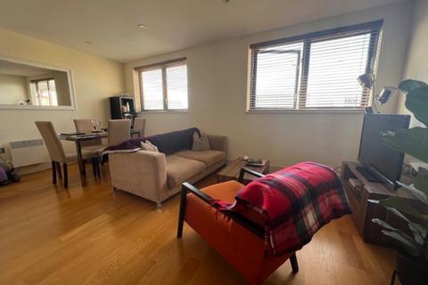 1 bedroom apartment to rent, Cayenne Court, London SE1