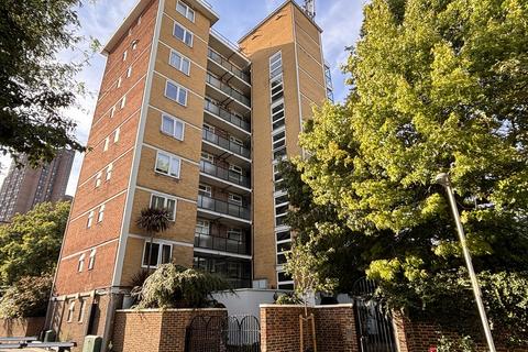 2 bedroom apartment to rent, Windmill Walk, London SE1