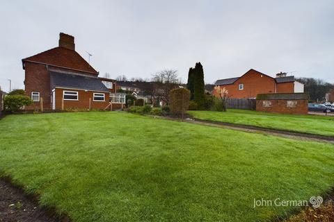 3 bedroom detached house for sale, Spring Street, Castle Gresley