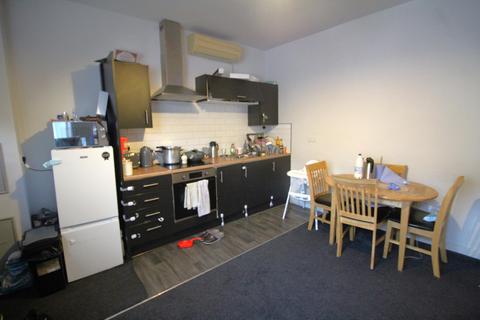 2 bedroom ground floor maisonette to rent, Vernon Street, Bury, BL9