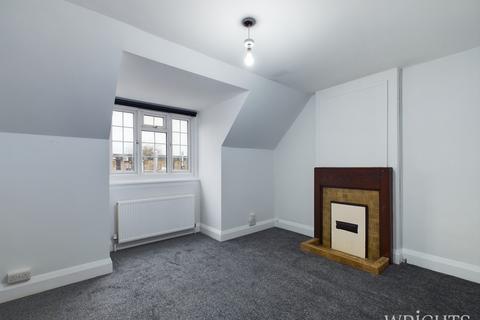 4 bedroom flat to rent, Town Centre, Hatfield AL10