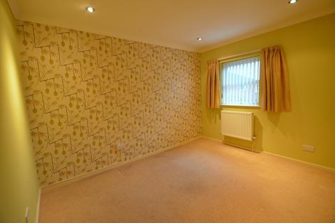 3 bedroom semi-detached house to rent, Bedwell Close, Herts AL7