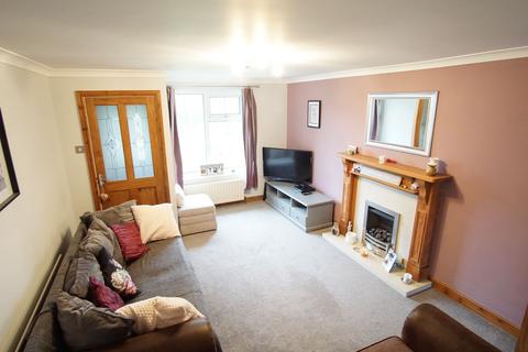 2 bedroom terraced house to rent, Farsley, Pudsey LS28