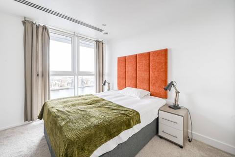 2 bedroom penthouse for sale, Western Gateway, Royal Docks, London, E16