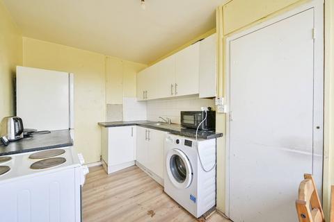 2 bedroom flat for sale, Tangley Grove, Roehampton, London, SW15