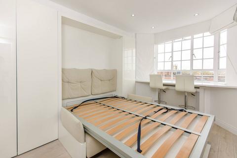 Studio to rent, Chelsea Cloister, Sloane Avenue, Chelsea, London, SW3