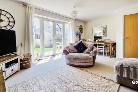 3 bedroom end of terrace house for sale, Farmer Close, Dunmow CM6