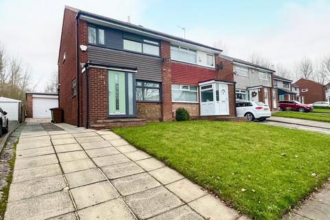 3 bedroom semi-detached house for sale, Cherwell Avenue, Heywood, Greater Manchester, OL10