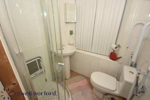 3 bedroom end of terrace house for sale, Fenton Street, Greater Manchester OL11