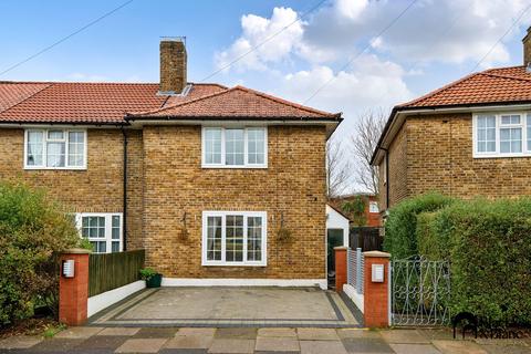 2 bedroom end of terrace house to rent, Farmfield Road, Bromley, BR1