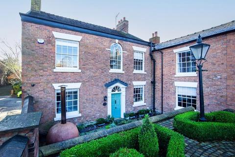 4 bedroom character property for sale, Bookmakers House, 100 Welsh Row, Nantwich