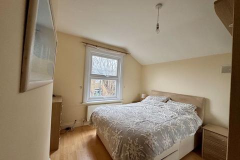 130 Brownhill Road, London, SE6 2DH