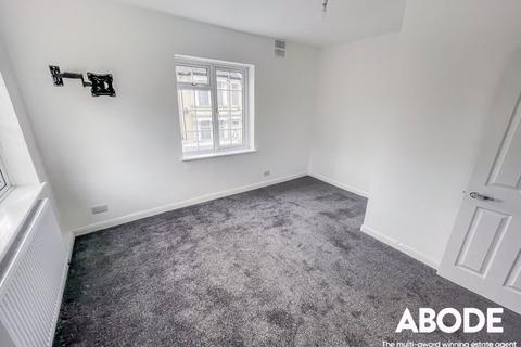 1 bedroom semi-detached house for sale, Queens Road, Southend-on-sea, SS1 1NL