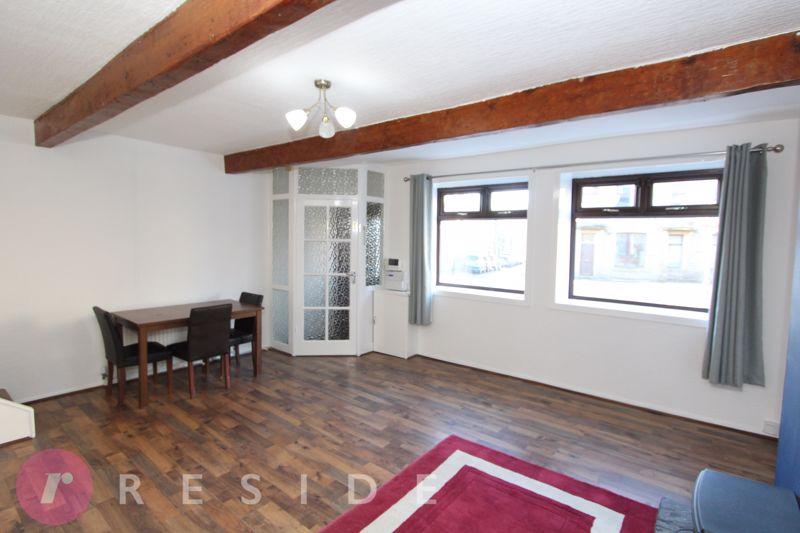 Lounge / Dining Area
