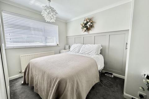 9 Apollo Close, Dunstable, LU5 4AQ