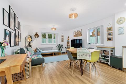 undefined, Swansmere Close, Walton-On-Thames