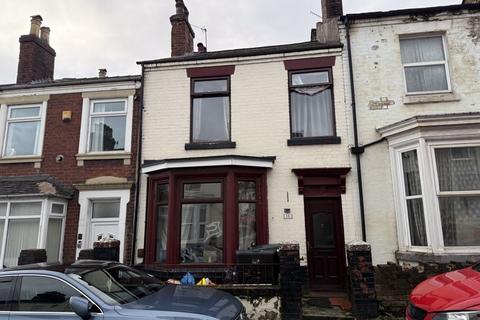 4 bedroom terraced house for sale, Sheppard Street, Stoke-On-Trent