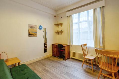 1 bedroom flat to rent, Hallam Court, Hallam Street, Marylebone W1W