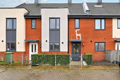 2 bedroom terraced house for sale, Bedstone Road, Basingstoke RG21