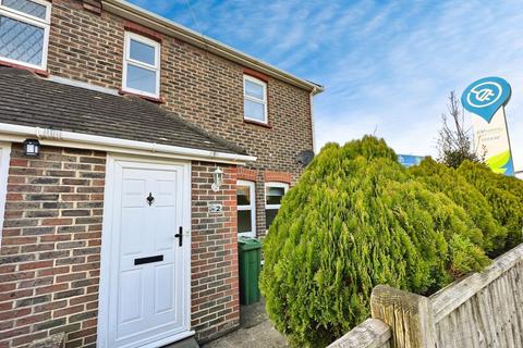 3 bedroom semi-detached house to rent, Langney Cottages