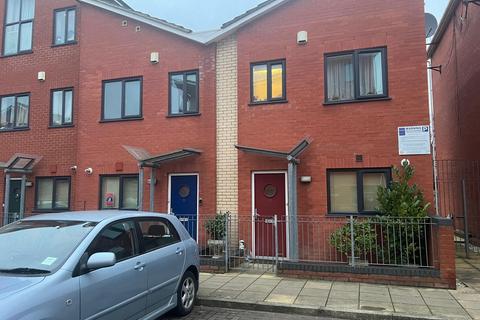 Slade Way, 2 Bedroom