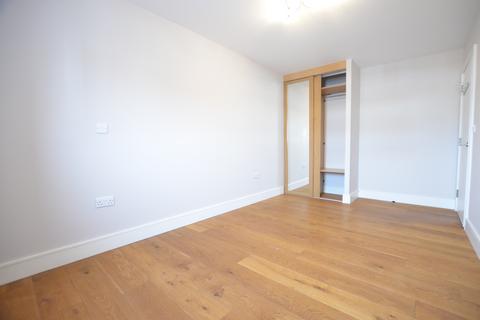 2 bedroom apartment to rent, Cedar House, Frimley