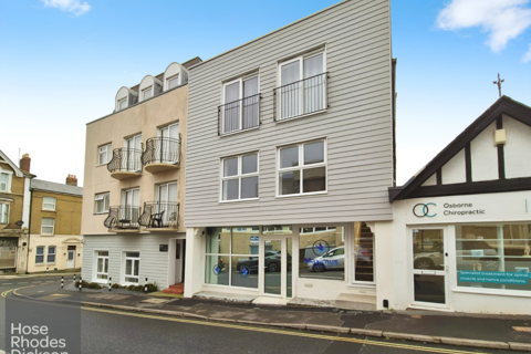 1 bedroom apartment to rent, Cross Street Shanklin