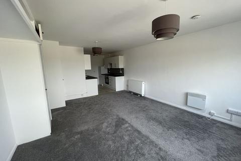 Studio to rent, Dalton Street, Gillingham