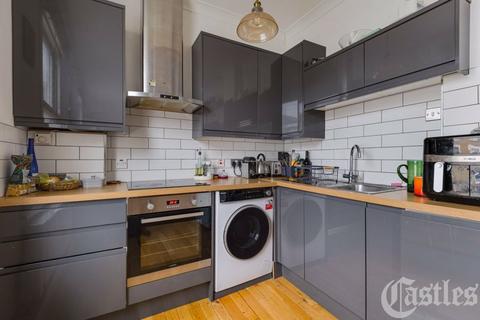 1 bedroom apartment for sale, Powell Road, London