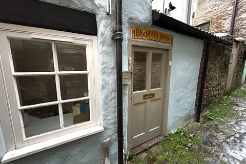 Studio to rent, Cheap Street, Frome