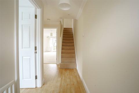 3 bedroom townhouse to rent, Fawcett Close, London, SW16