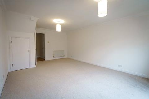 3 bedroom townhouse to rent, Fawcett Close, London, SW16