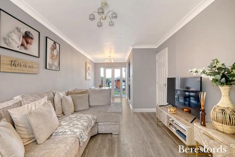 2 bedroom terraced house for sale, Palm Mews, Laindon, SS15