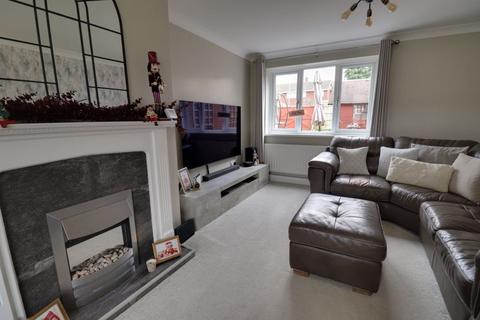 3 bedroom terraced house for sale, Waterbrook Close, Stafford ST19