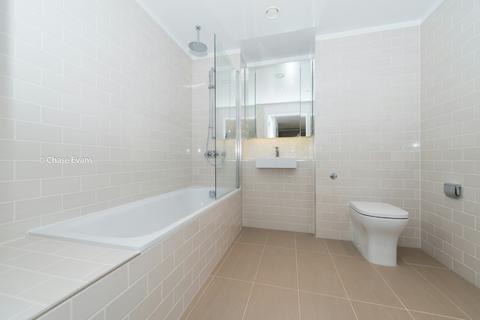 4 bedroom semi-detached house to rent, Rodney Road, Trafalgar Place, Elephant & Castle, SE17