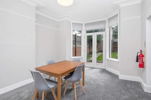 undefined, Bentinck Road, Nottingham, Nottinghamshire, NG7