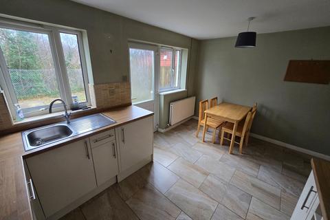 2 bedroom semi-detached house to rent, Clos Cenawon, Morriston, Swansea