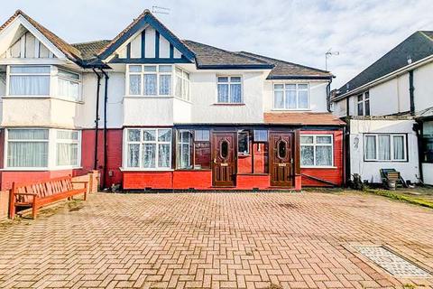 6 bedroom house for sale, London NW2