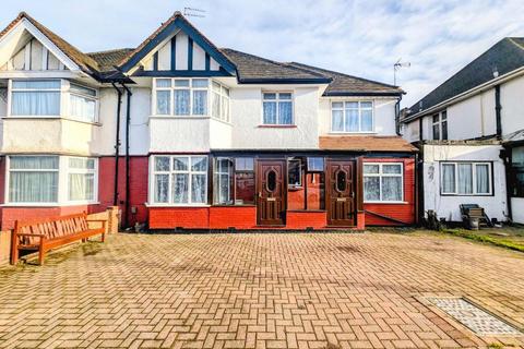 6 bedroom house for sale, London NW2