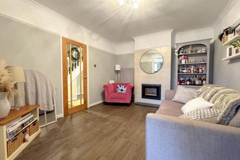 73 Blair Road, Trowbridge, BA14 9JZ