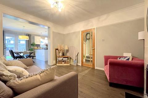 73 Blair Road, Trowbridge, BA14 9JZ