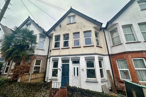 2 bedroom flat for sale, Westminster Drive, Westcliff on Sea, Essex, SS0 9SE