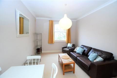 2 bedroom apartment to rent, Cintra Park, London, SE19