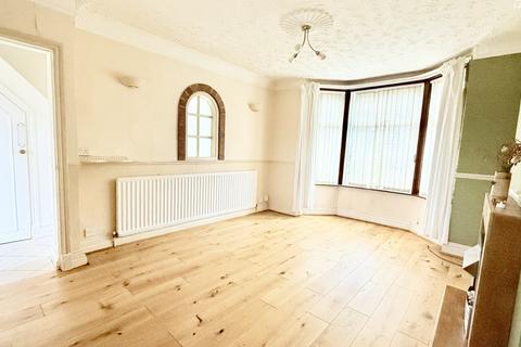 3 bedroom end of terrace house for sale, Queen Isabels Avenue, Coventry, CV3