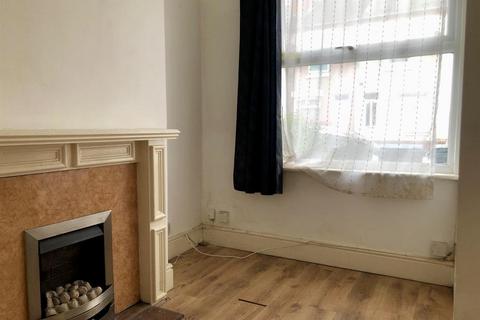 2 bedroom terraced house to rent, Matlock Road, Coventry