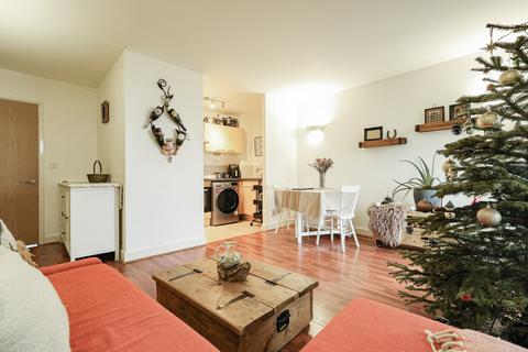 94 Tideslea Path, London, SE28 0LZ
